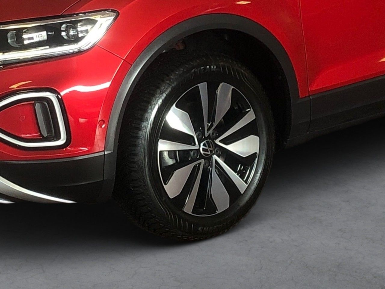 Volkswagen T-Roc 2.0 TDI DSG MOVE KAMERA LED SONDERZINS foto 4