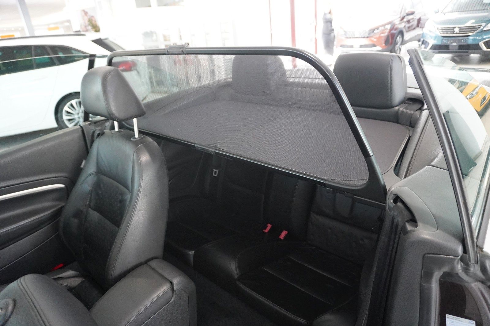 Fahrzeugabbildung Volkswagen Eos 2.0 FSI CABRIO SPORT/XENON/PDC/SHZ/LEDER