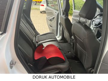 Ford Kuga - 12