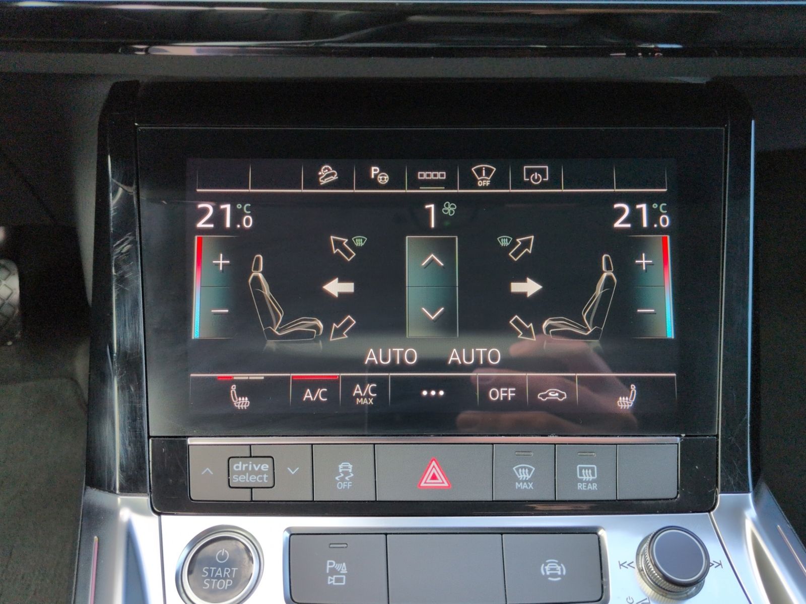 e-tron 50 quattro LEDER+HUD+AHK+LED