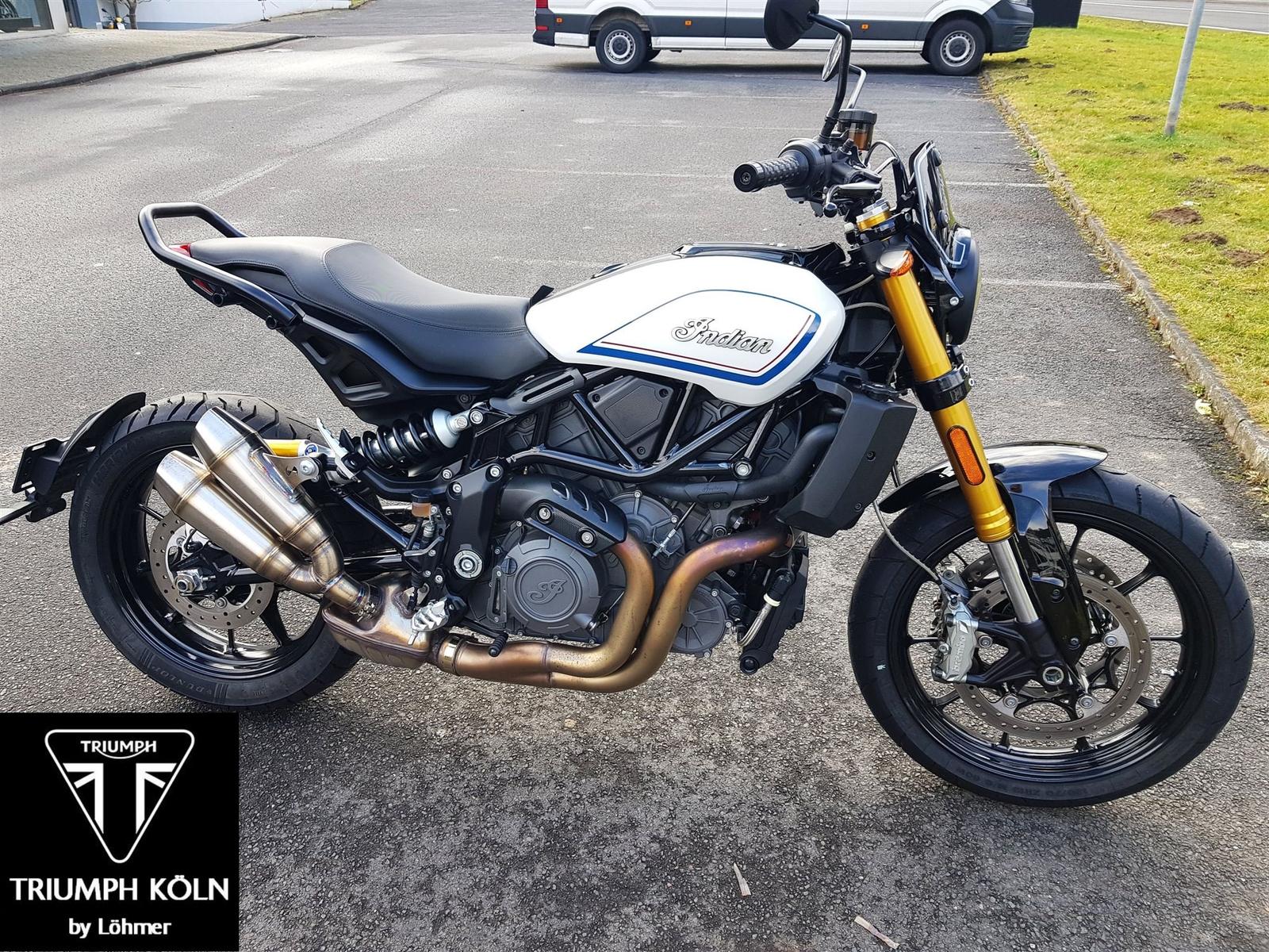 Indian FTR 1200 S mit HATTECH Endschalldämpfer