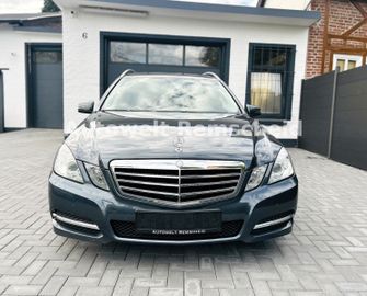 Mercedes E 200 - 3