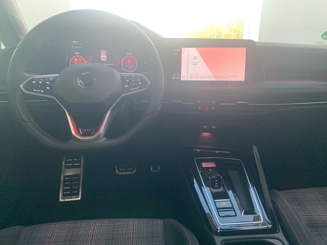 Fahrzeugabbildung Volkswagen Golf GTI 2.0 TSI OPF KLIMA APP-CONNECT LED-PLUS