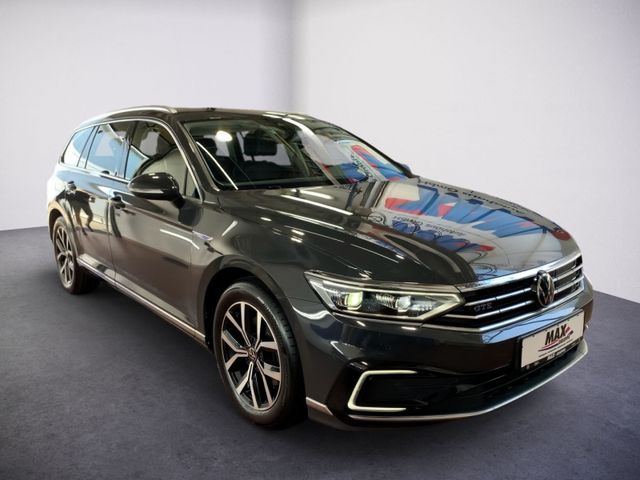 Passat Variant 1.4 GTE R-LINE LED+KAMERA+PAN+DCC