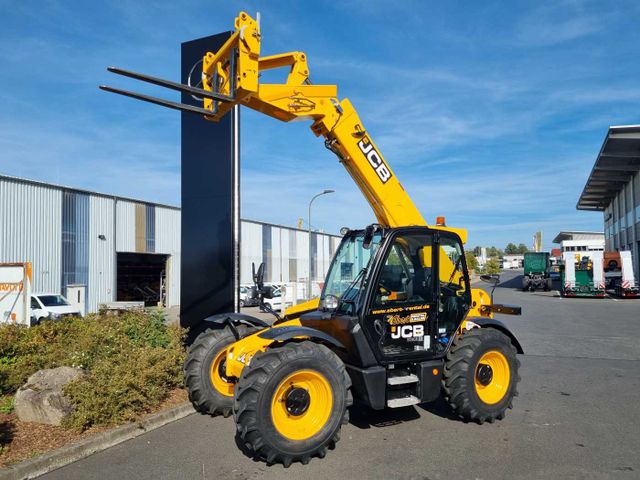 JCB 541-70 / nur 209h / 2022 / 4.100kg / 7m / 109PS