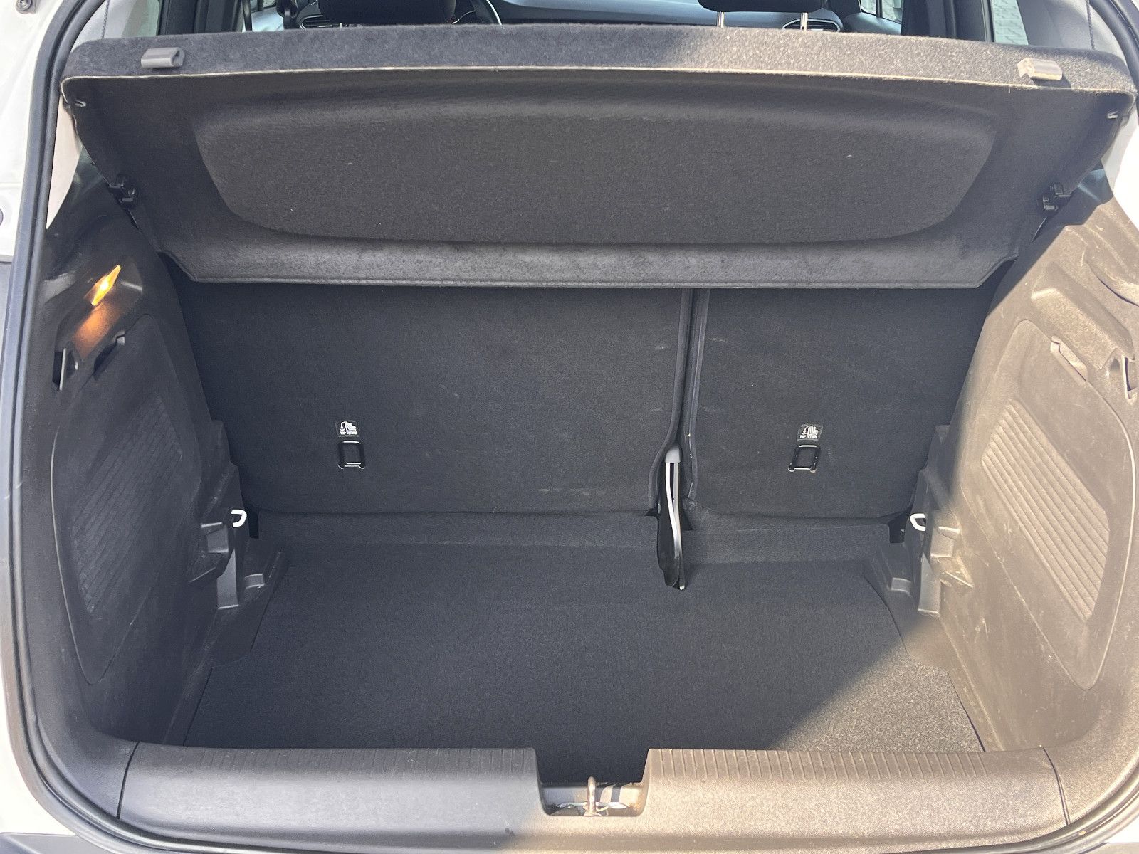 Fahrzeugabbildung Opel Crossland (X) 1.2