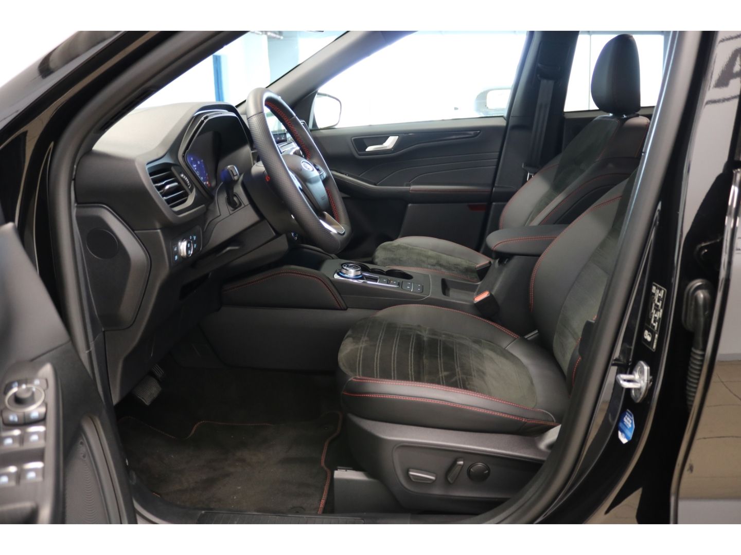 Fahrzeugabbildung Ford Kuga PHEV ST-Line X LED Kamera Spurhalt AS Autom