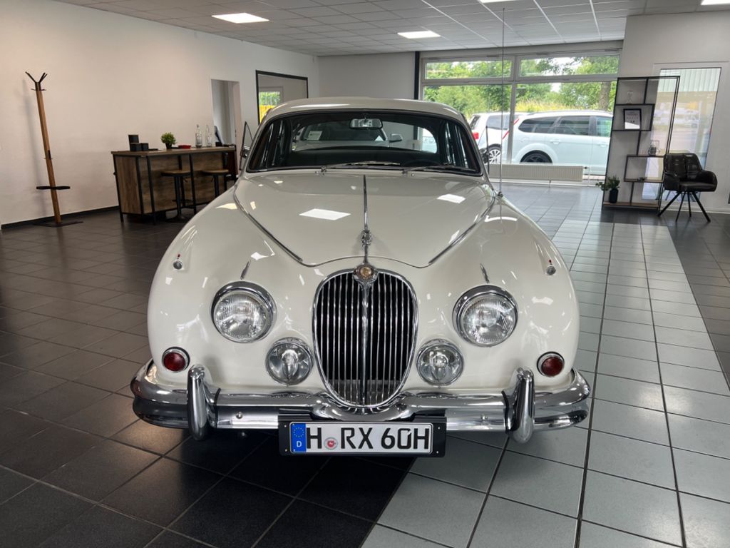 Jaguar MK II