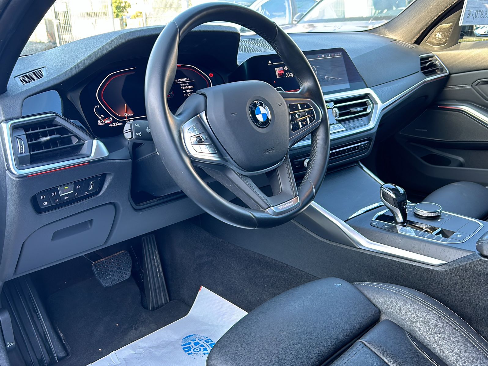 Fahrzeugabbildung BMW 320 d TouringSport Line