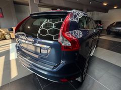 VOLVO XC60 Summum AWD*PANO*LEDER*CAM*LED*NAVI*ACC*MEMO