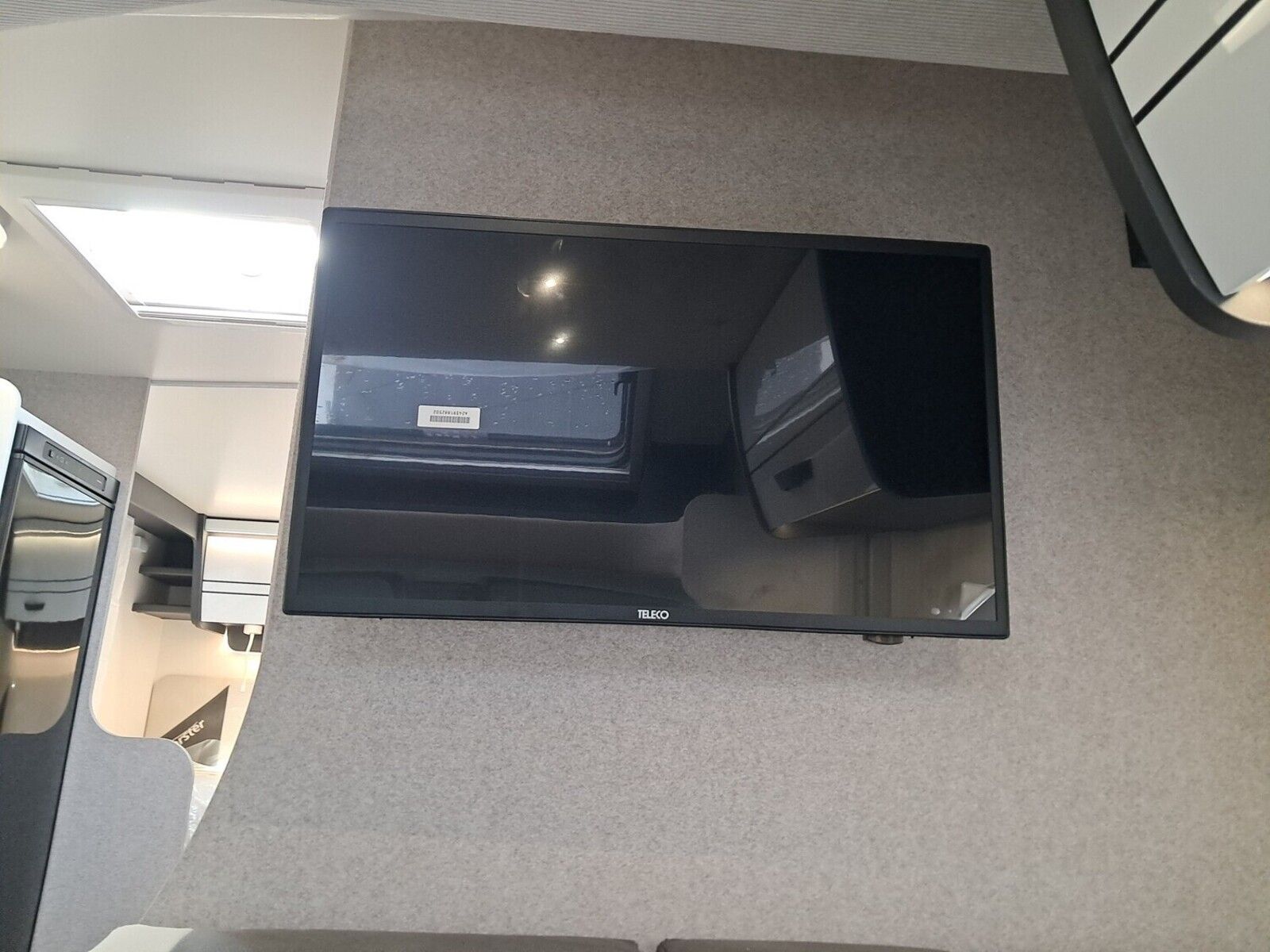 Fahrzeugabbildung Forster T F699 EB LTE,Solar,Markise,Hubbett