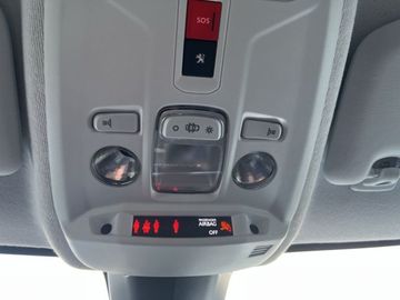 Peugeot 208 Active Pack Elektro 136