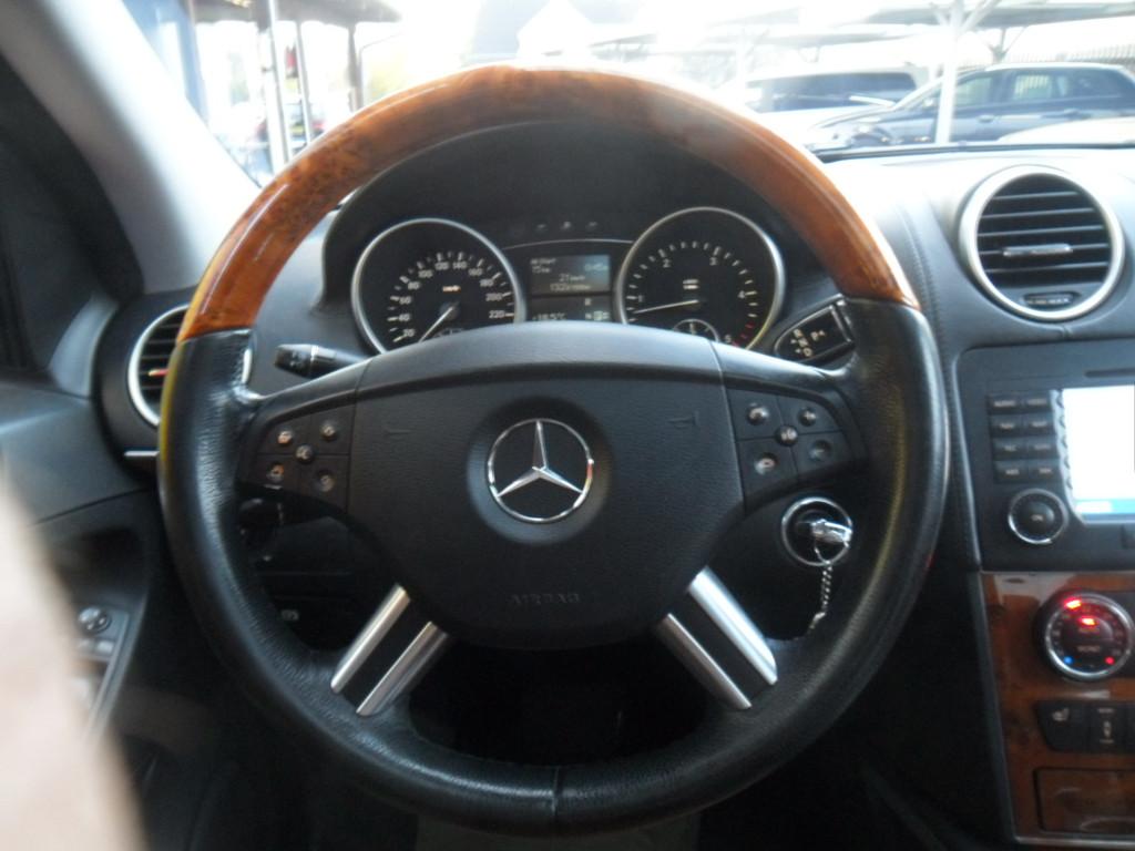 Mercedes-Benz ML 320