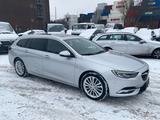 Opel Insignia B Sports Tourer 4x4 GSI TÜV 09.2027 - Opel Insignia mit Benzin-Antrieb: 2.0