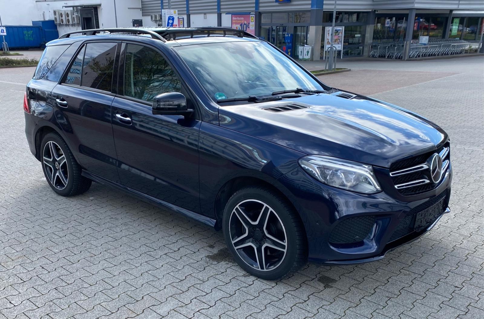 Mercedes-Benz GLE 350 d 4MATIC AMG/Panorama/Massage/ACC/AHK