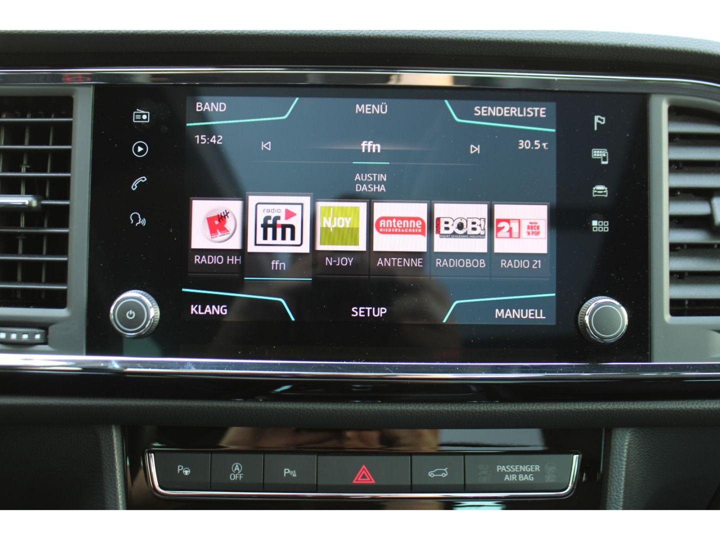 Fahrzeugabbildung SEAT Ateca 4Drive FR ACC LED Pano RFK Full Link AHK W