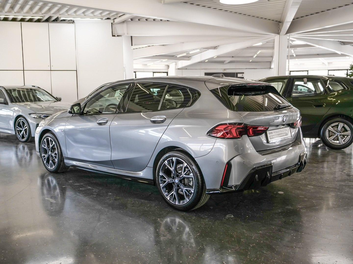 BMW 120i M-Sport Aut Nav LED Komfzg Drive+Park RFK