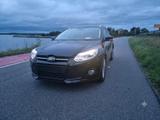 Ford Focus 3. 2011. 20td+AT" Titanium" - Ford Focus aus 2011: Focus2011
