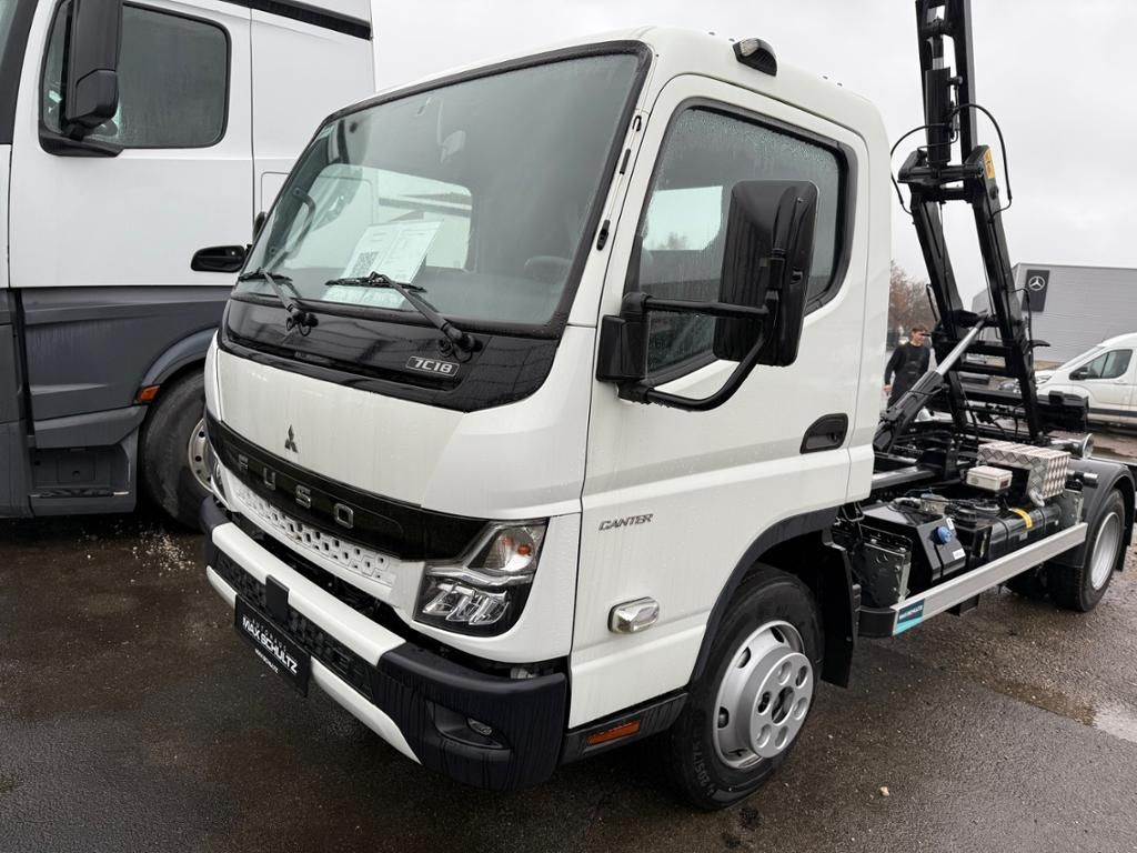Fahrzeugabbildung FUSO CANTER 7C18 Hyva Lift Abrollkipper LED*Kam.