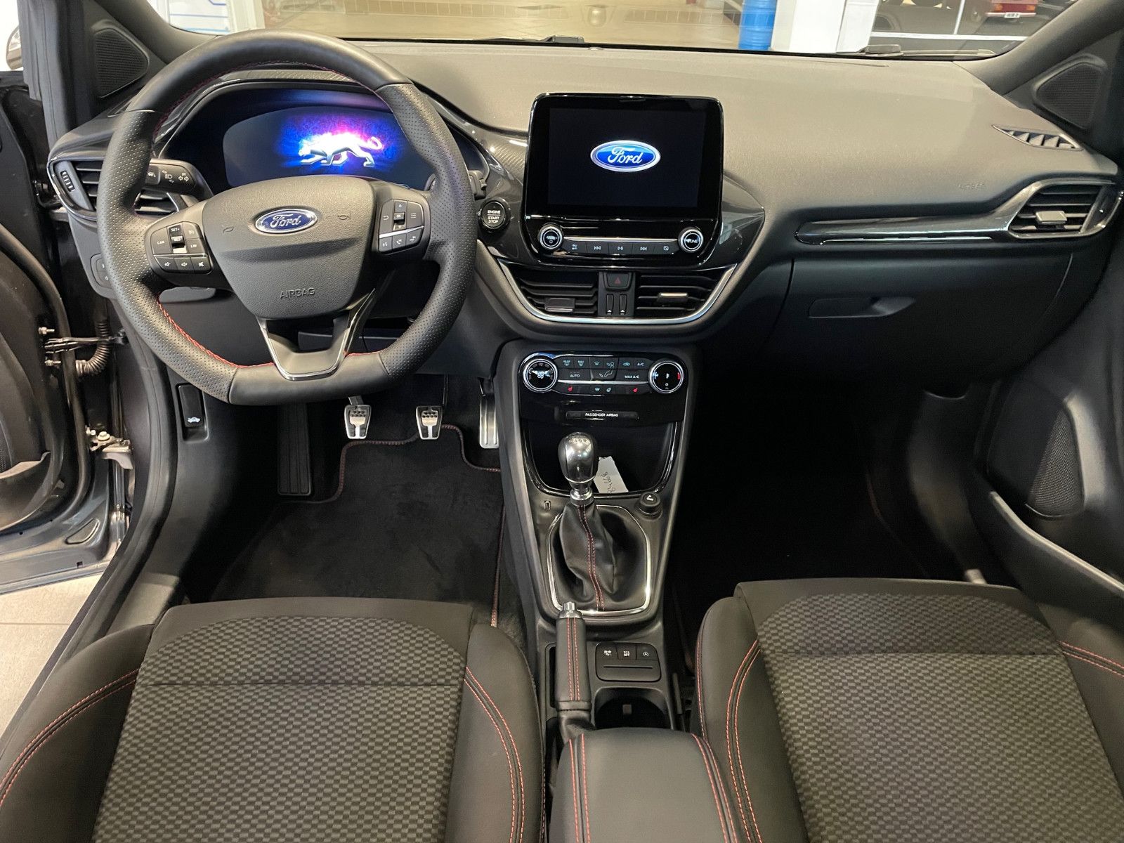 Fahrzeugabbildung Ford Puma ST-Line / Navi/LED/Winter-Paket