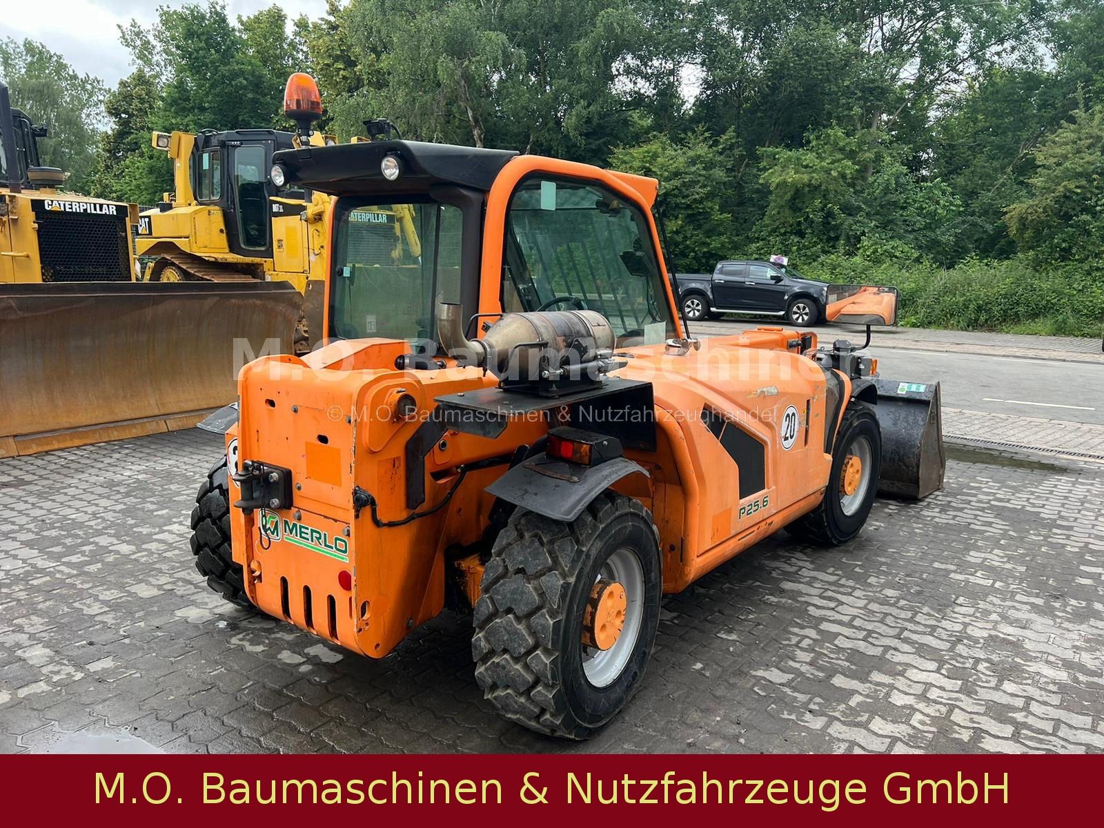 Fahrzeugabbildung Merlo P 25.6 / SW / Palettengabel / Schaufel