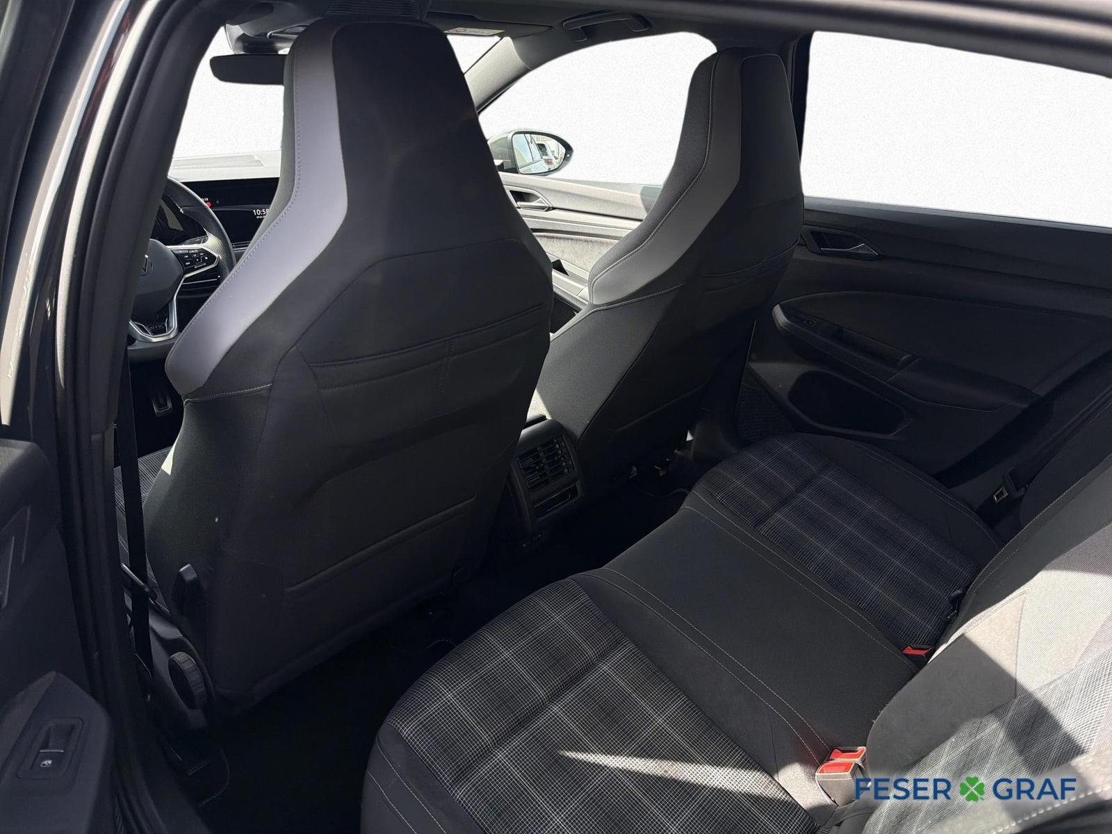 Volkswagen Golf VIII GTD 2.0 TDI DSG IQ LIGHT APP SHZ PDC, миниатюра 11