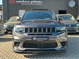 Jeep Grand Cherokee 6.2 Trackhawk *GME-STAGE 2* - Jeep Grand Cherokee mit Benzin-Antrieb: Geländewagen