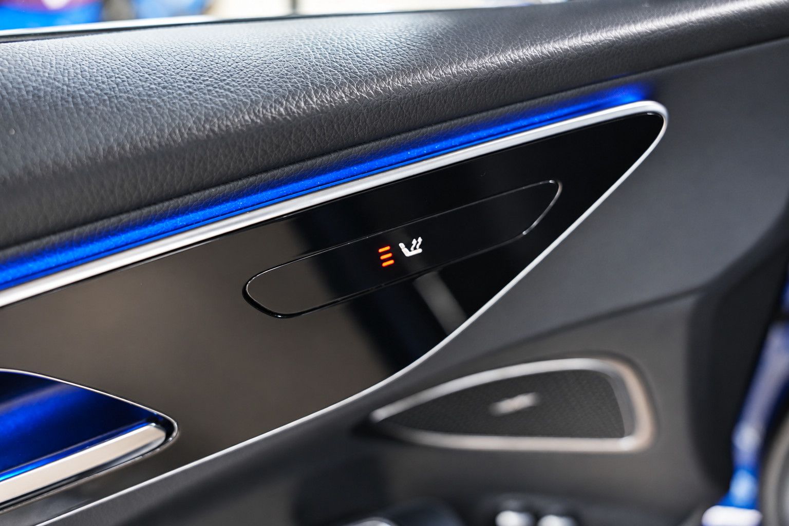 Fahrzeugabbildung Mercedes-Benz C 300 e T *Ambiente*SHZ*Rückfahrkamera*T-Winkel*