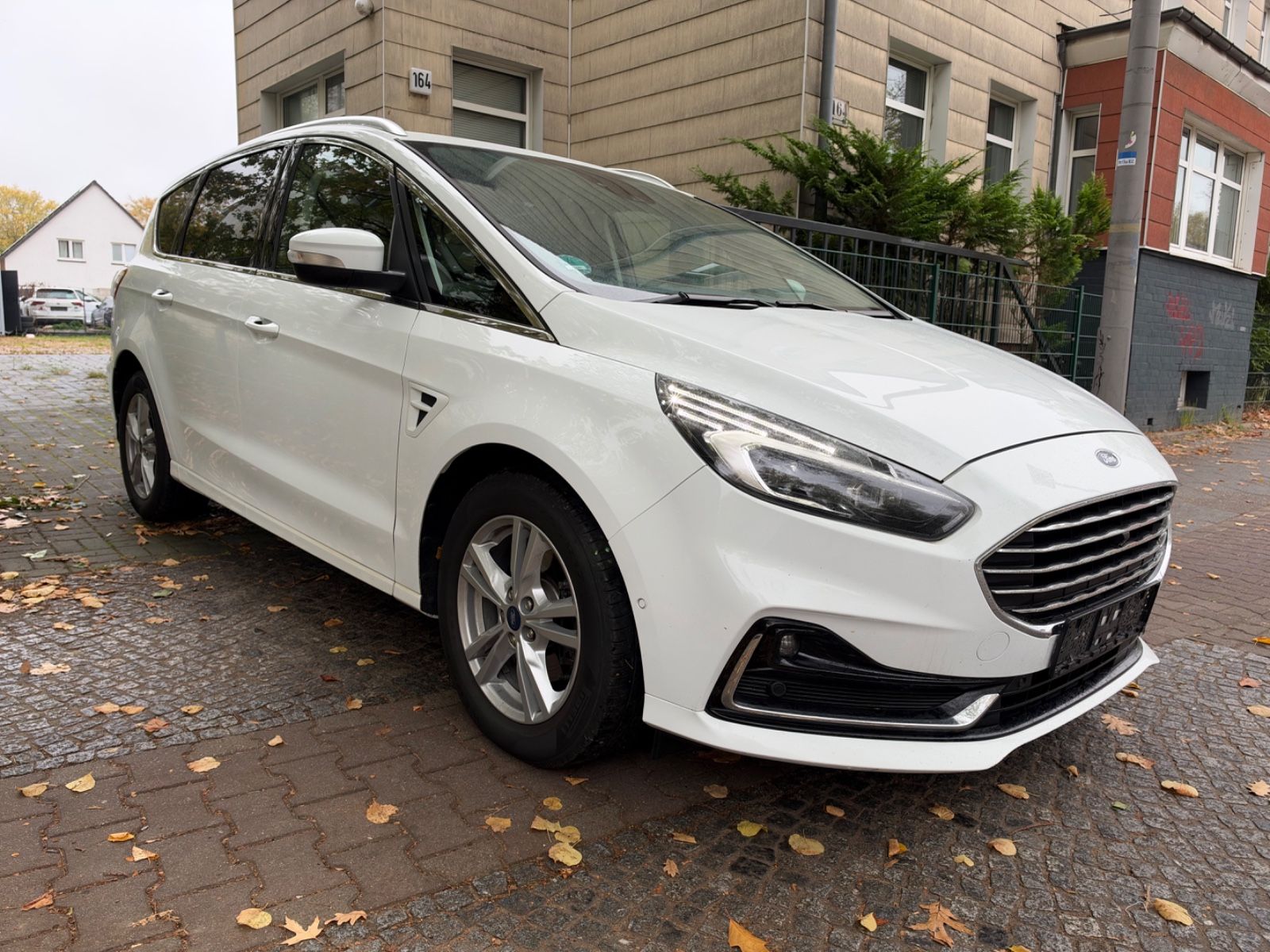 Ford S-Max S-MAX Titanium Xenon**7-Sitzer**Sony*R-Cam imagem 3