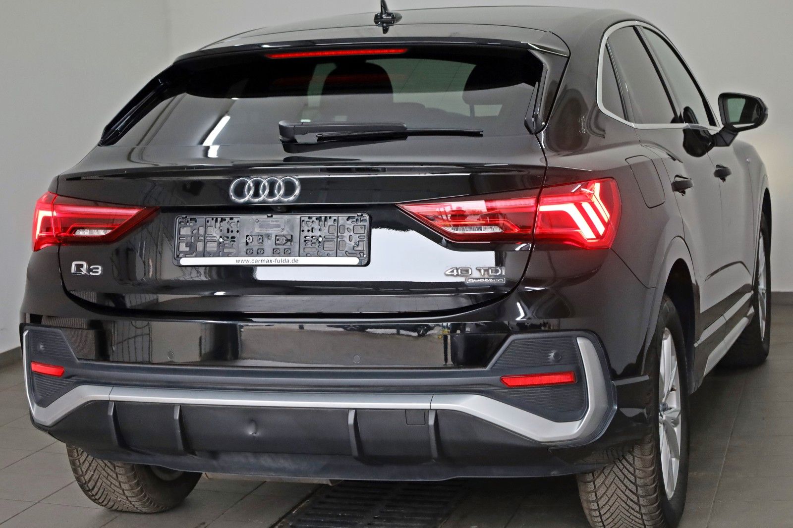 Fahrzeugabbildung Audi Q3 Sportback 40 TDI quattro S line,Kamera,SD,SH