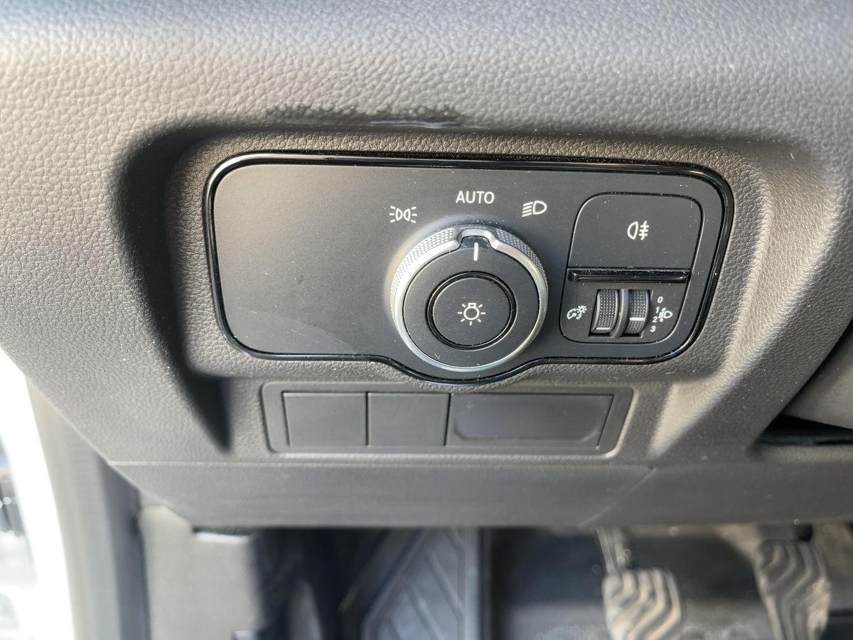 Fahrzeugabbildung Mercedes-Benz Citan Kasten 110 CDI MBUX/6-Gang/Klima/Tempomat