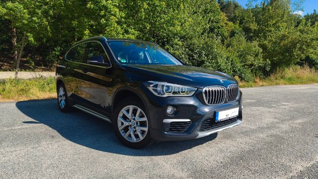BMW X1 xDrive18d - Scheckheft, Xenon, 8 fach bereift