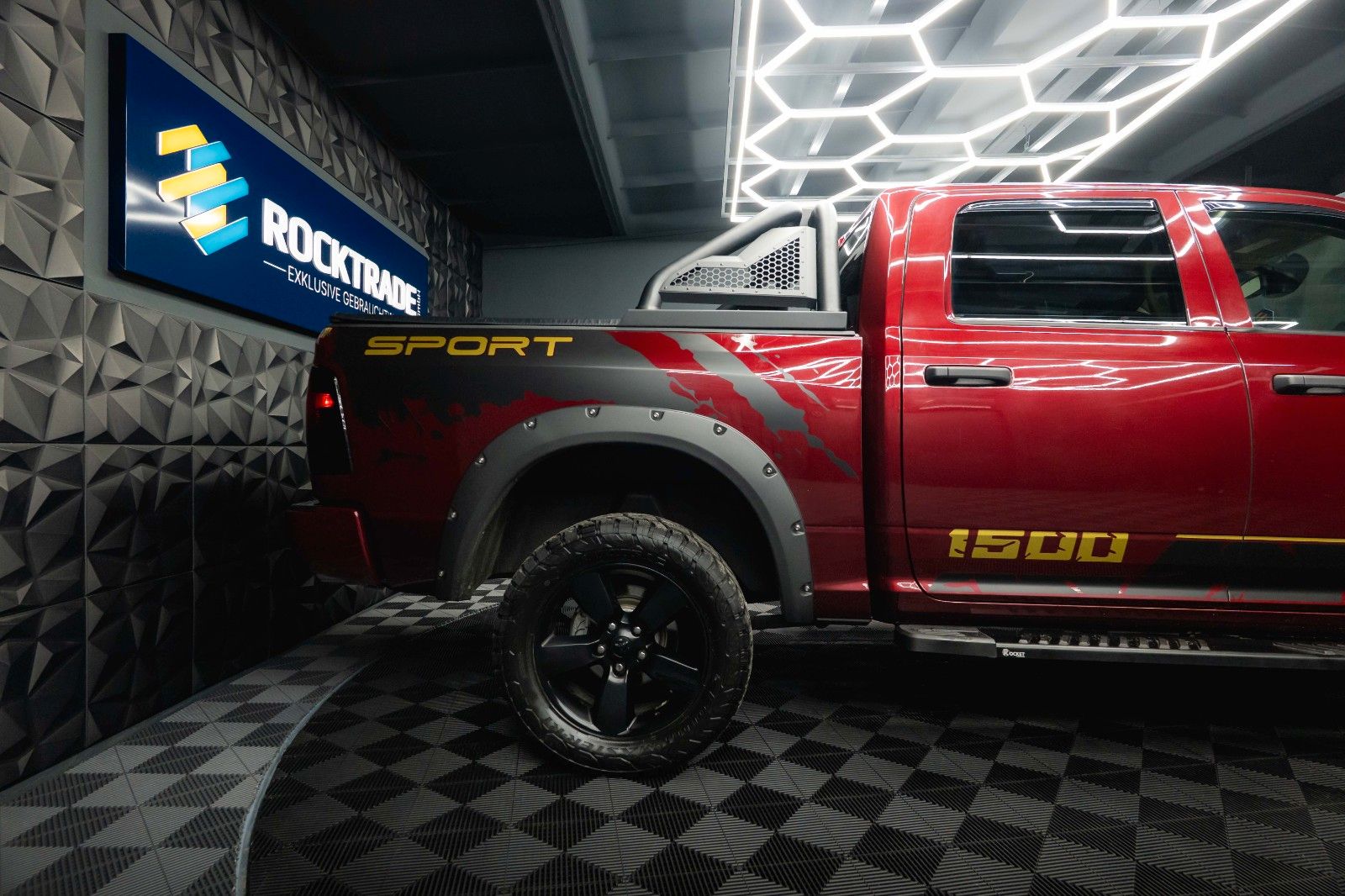 Fahrzeugabbildung Dodge RAM 5.7 V8 HEMI 4x4 OFFROAD Night-Paket *LED*AHK