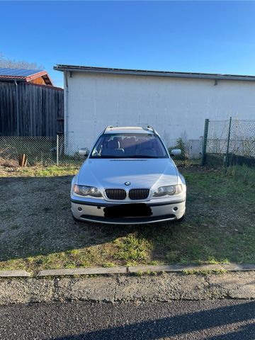 BMW E46 320i Touring Xenon TÜV 12/25 Navi ...