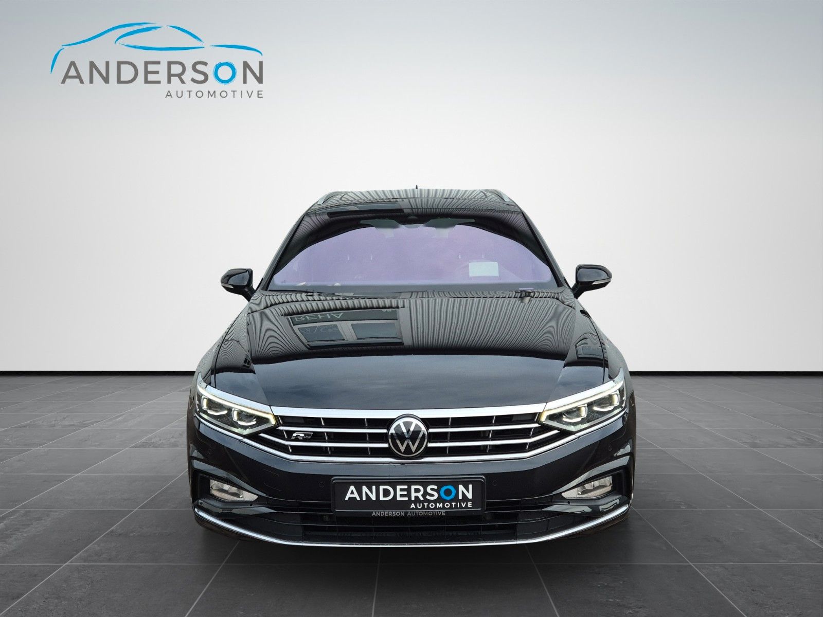 Fahrzeugabbildung Volkswagen PASSAT VAR. 2.0 TDI R-LINE 19" HUD KAM AHK PANO