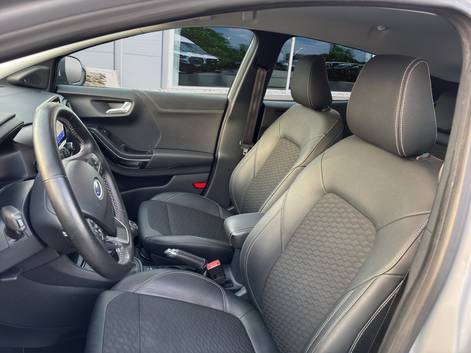 Fahrzeugabbildung Ford Puma Titanium X