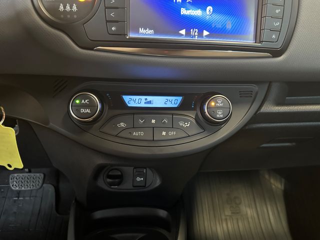 Toyota Yaris Comfort Hybrid