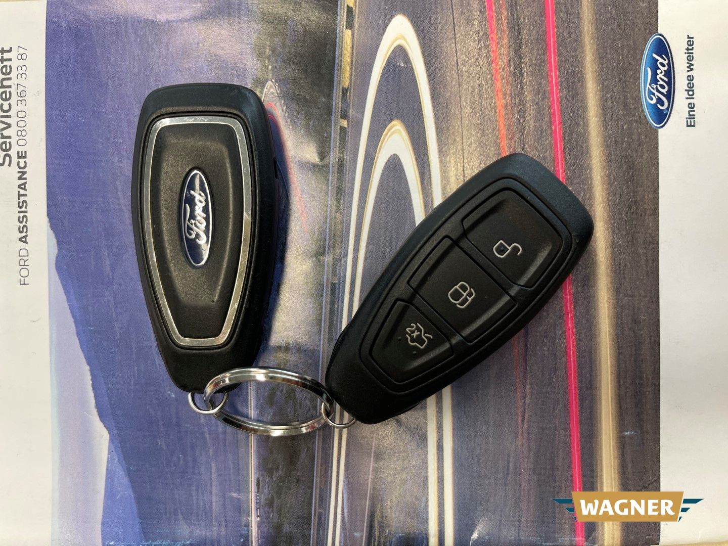 Fahrzeugabbildung Ford C-Max Titanium Automatik Sitzheizung Tempomat
