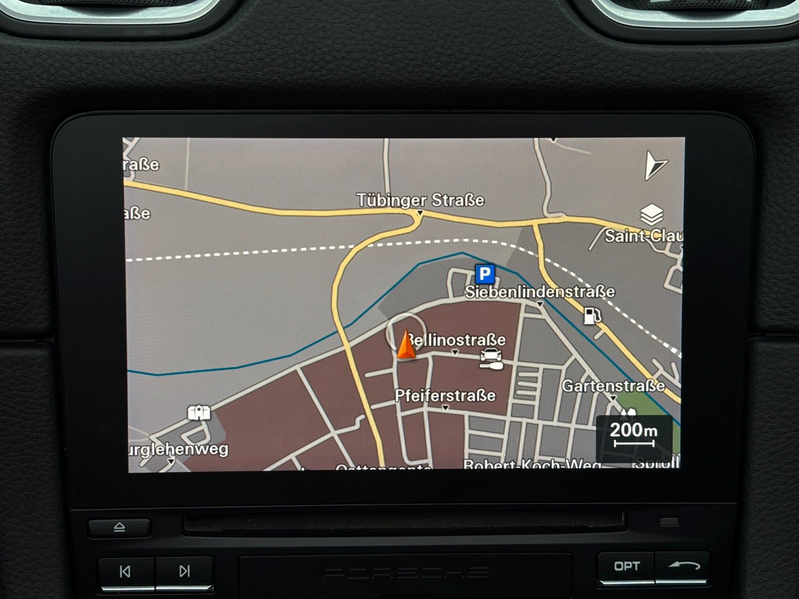 Fahrzeugabbildung Porsche 718 Boxster Sport PASM NAV CarPlay LHZ SHZ 20"