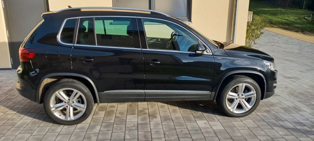 Volkswagen Tiguan 2.0 TDI DSG 4M BMT LOUNGE Sport &...