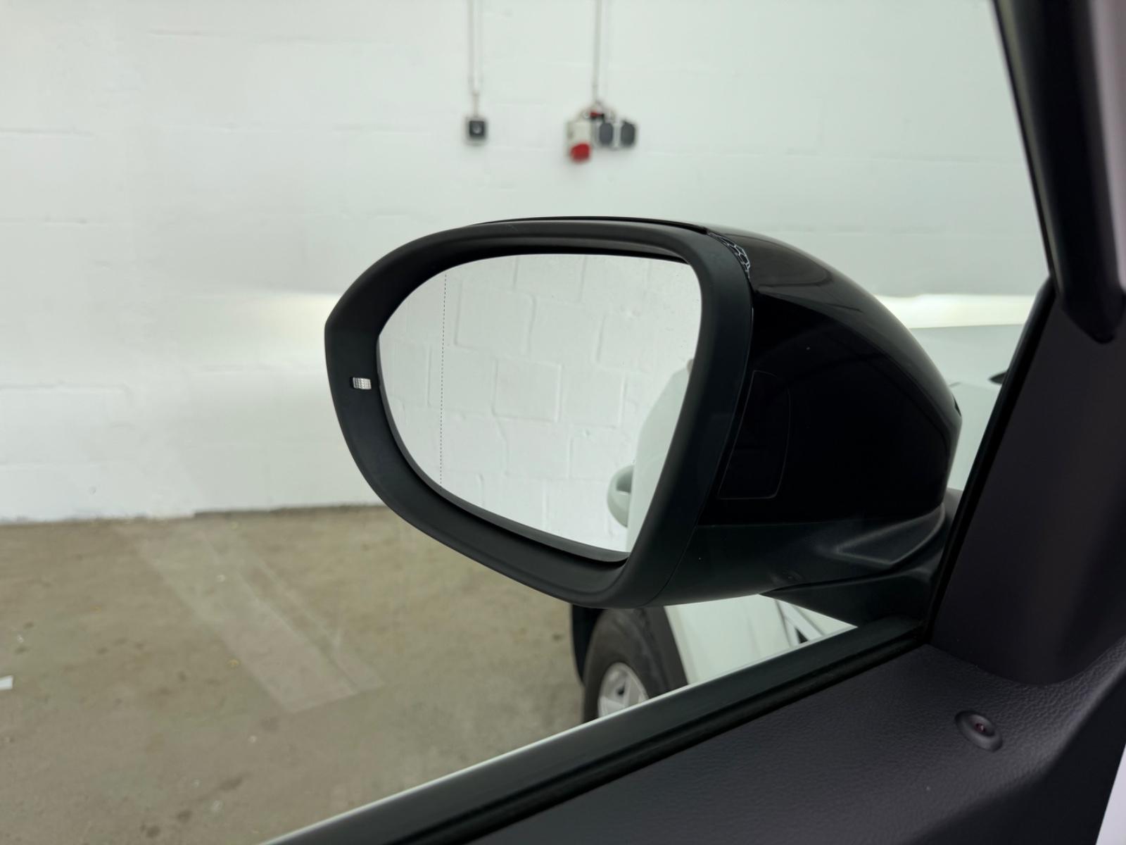 Volkswagen T-Roc R-Line 4Motion+IQ.LIGHT++ACC+APP-CONNECT+, миниатюра 13