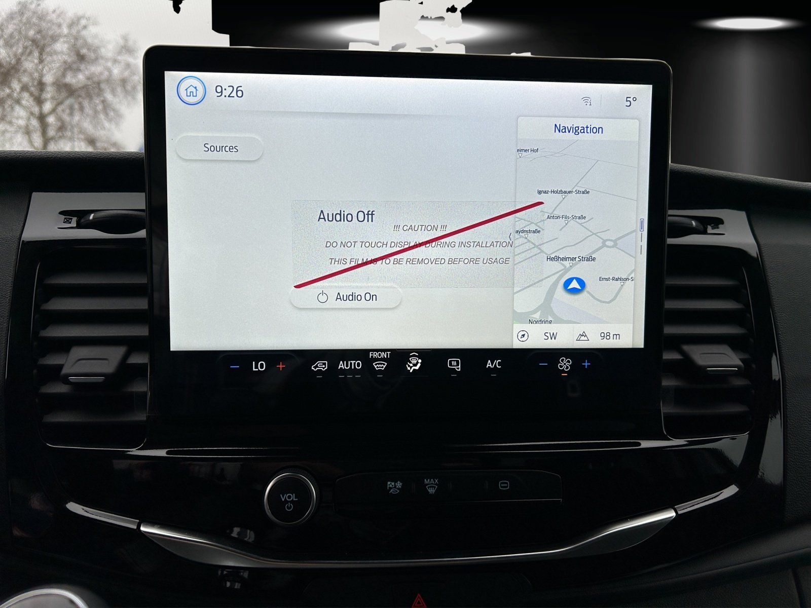 Fahrzeugabbildung Ford Transit L4 Einzelkabine Koffer GJR Ladebordwand