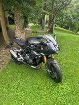 Triumph Speed Triple 1200 RR "Bond Edition" - TRIUMPH SPEED TRIPLE 1200 RR