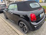 MINI Cooper S Cabrio Automatik mit  JCW Paket - MINI Cooper S Cabrio von privat