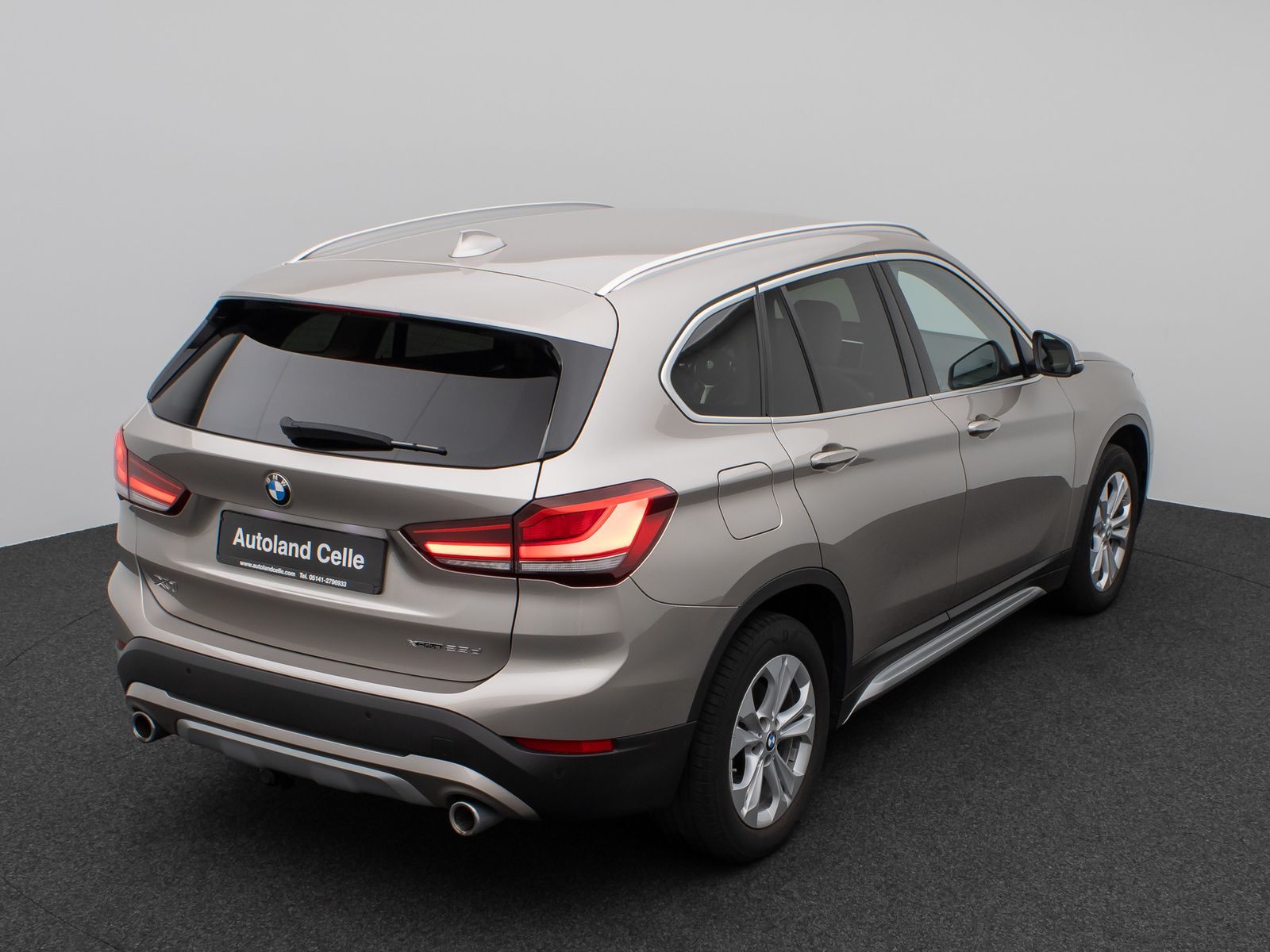 Fahrzeugabbildung BMW X1 xD25d xLine H/K DAB Parkassis AHK Alarm Sport