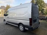 Renault Master 170 AT9 L2H2 NAVY/AHK/Holz/360° - Renault Master: 2.2