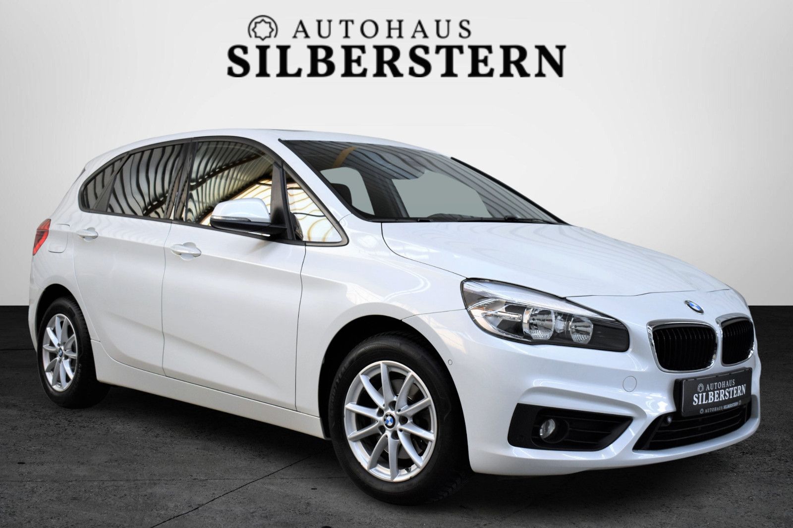 BMW 218 Active Tourer Advantage+Automatik+Panorama