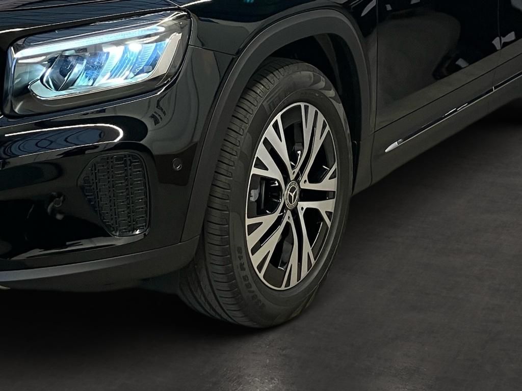 Fahrzeugabbildung Mercedes-Benz GLB 200 +PROGRESSIVE+AHK+DISTRONIC+WINTER-PAKET+