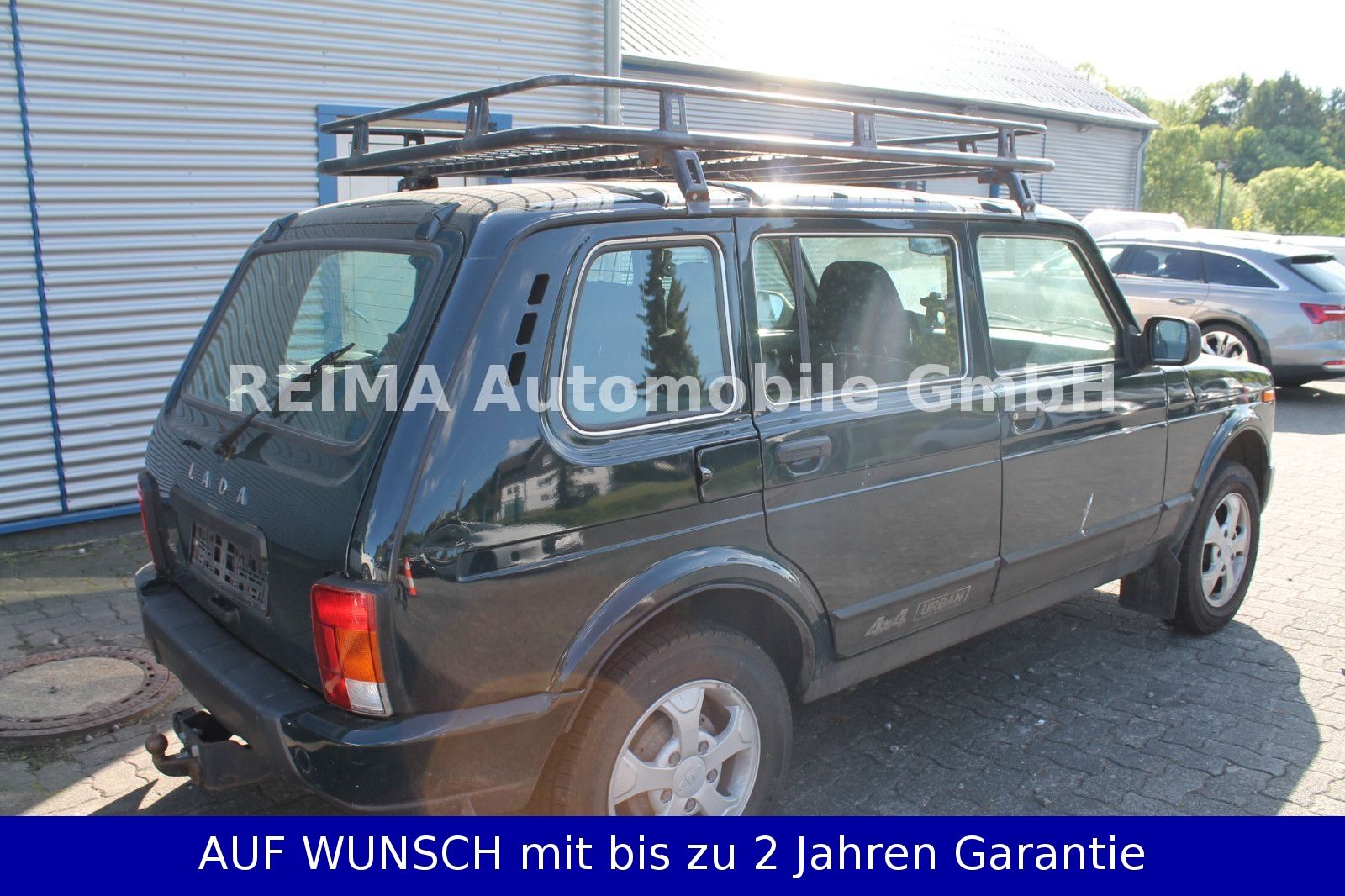 Fahrzeugabbildung Lada Taiga 5-trg. Urban 4x4, Anhängerkupplung