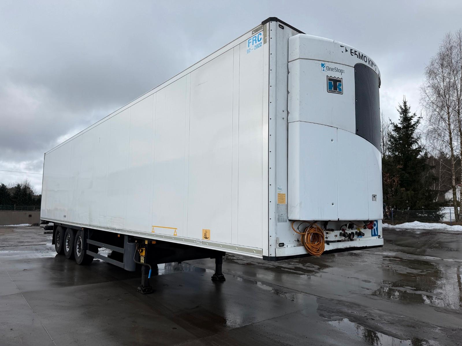 Schmitz Cargobull Thermo King SLXe 300 / damaged